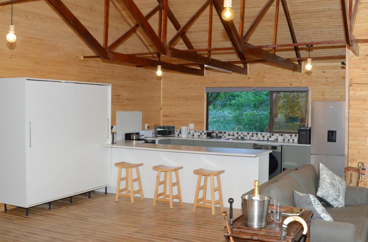 Pezulu Tree House Lodge 호에드스프뤼트 외부 사진
