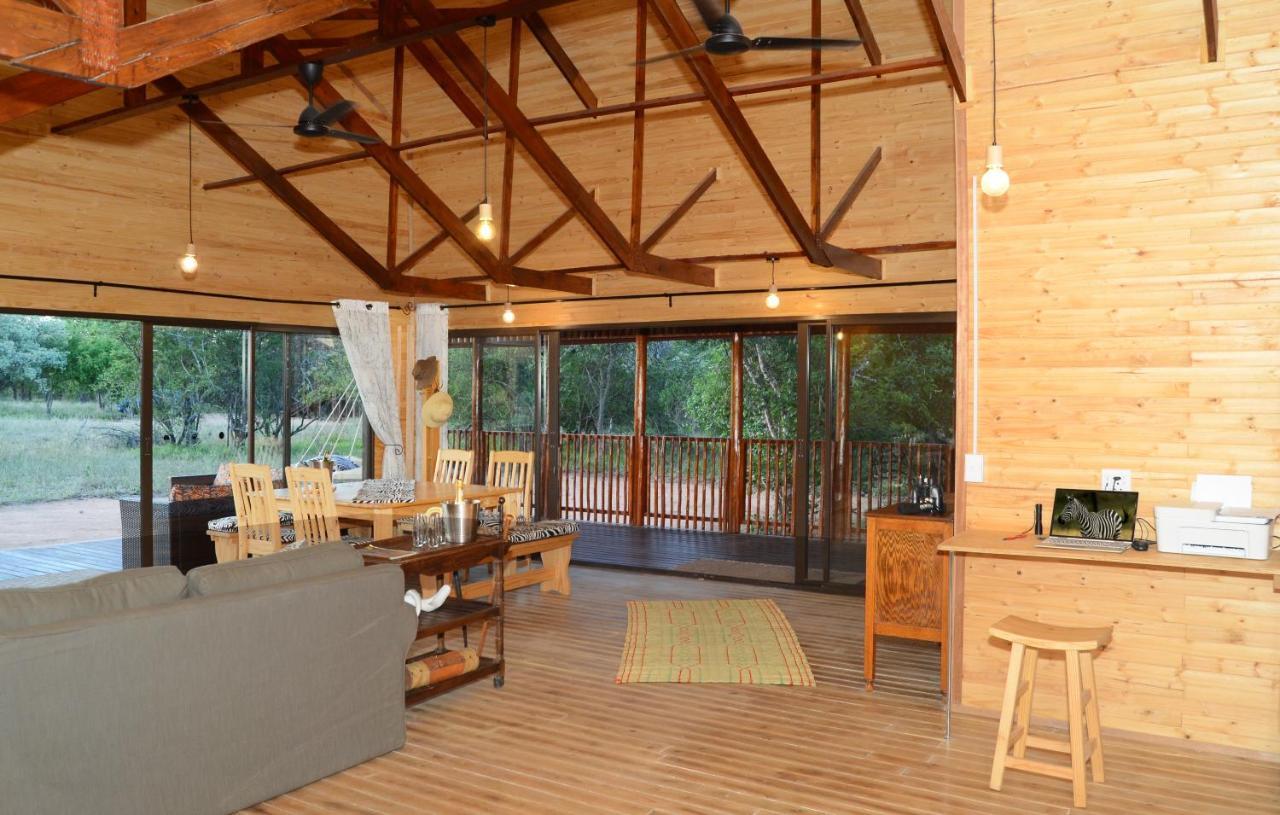 Pezulu Tree House Lodge 호에드스프뤼트 외부 사진